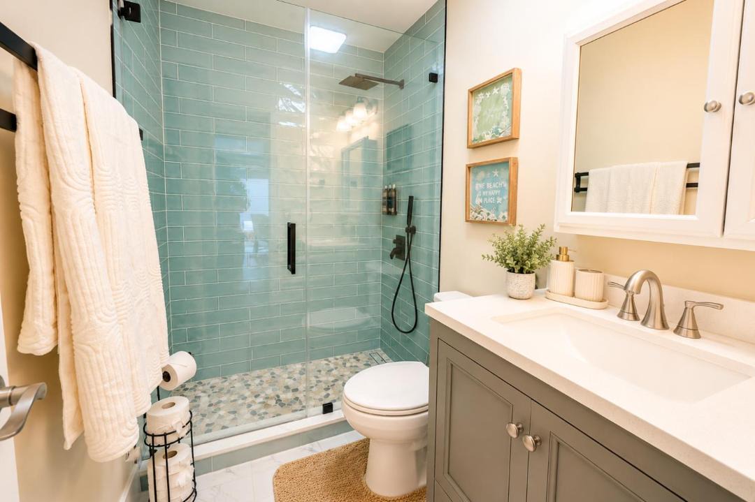 Photo of Bathroom in Tamiami