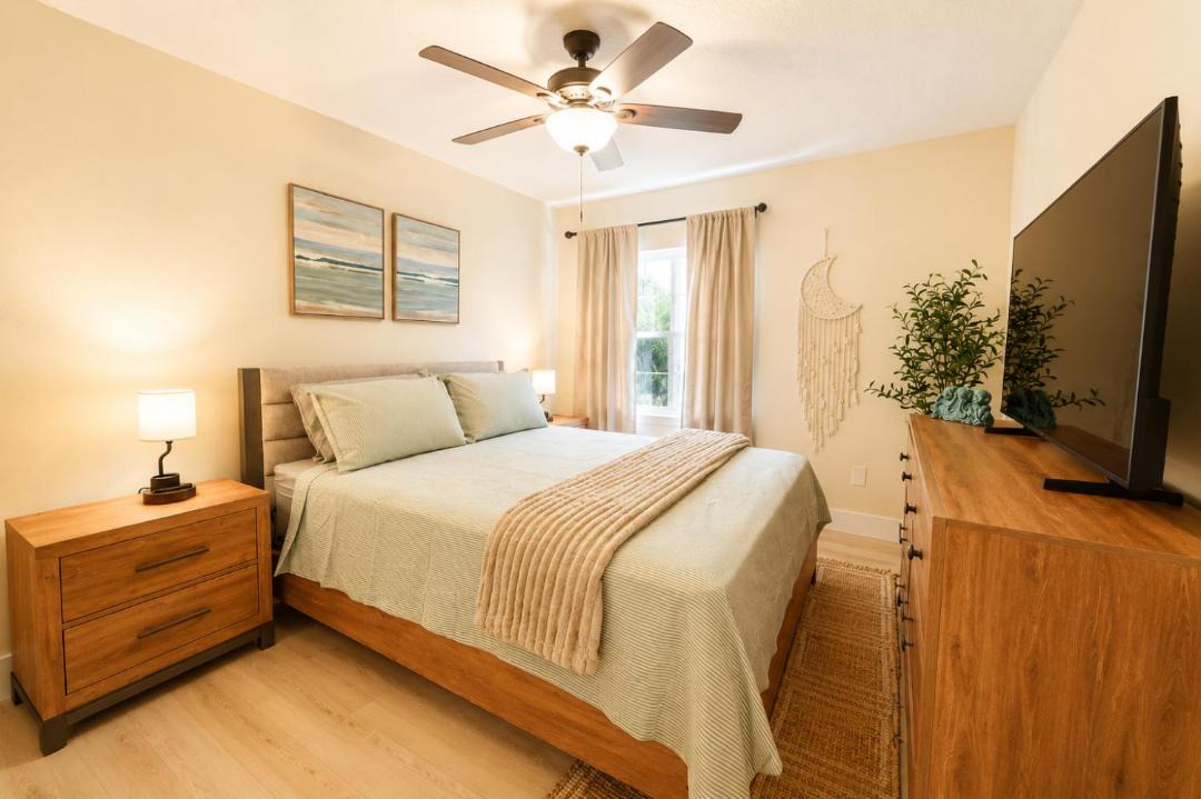 Photo of Bedroom in Tamiami