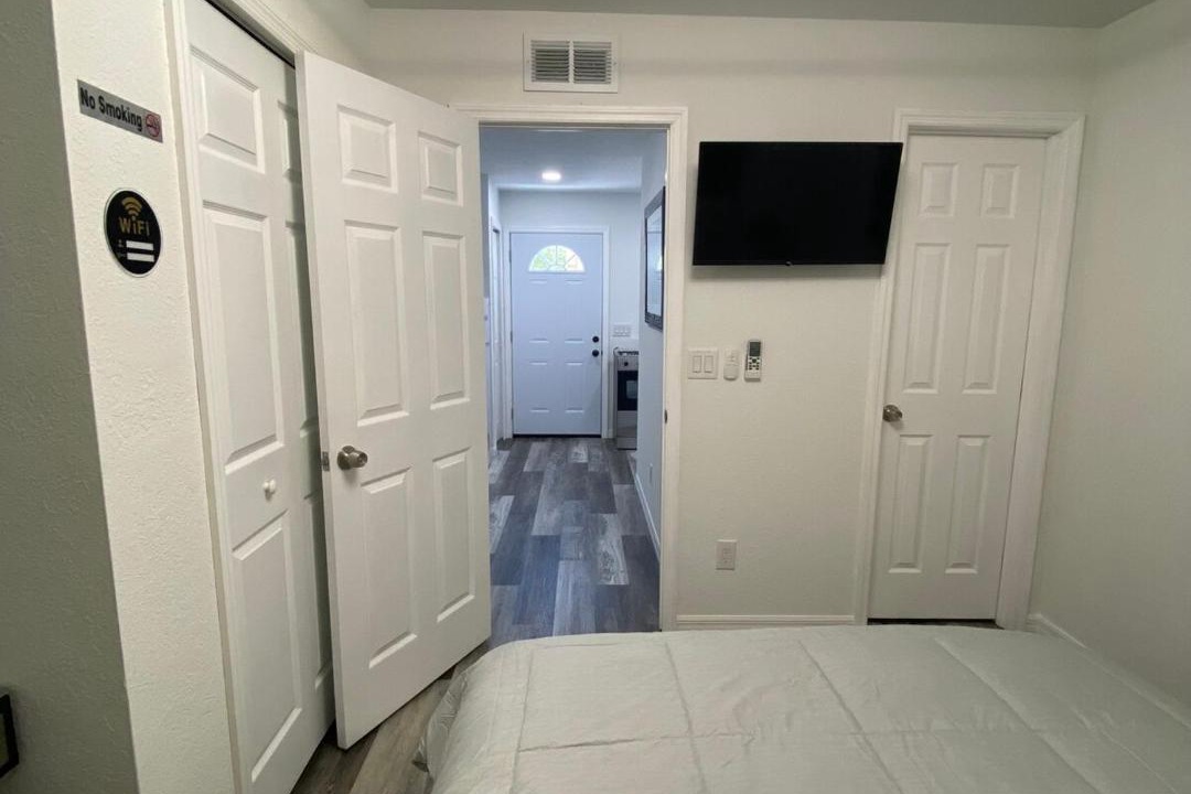Photo of Bedroom in Egypt Lake-Leto