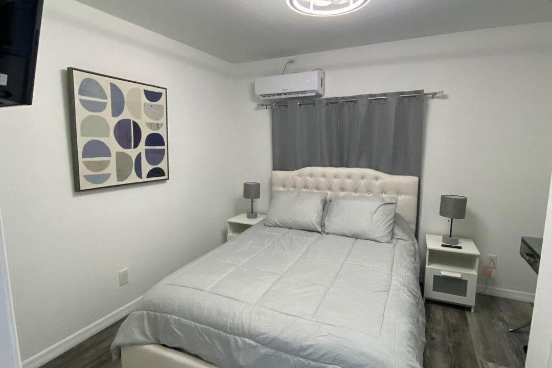 Photo of Bedroom in Egypt Lake-Leto
