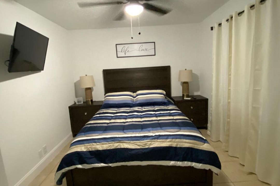 Photo of Bedroom in Egypt Lake-Leto