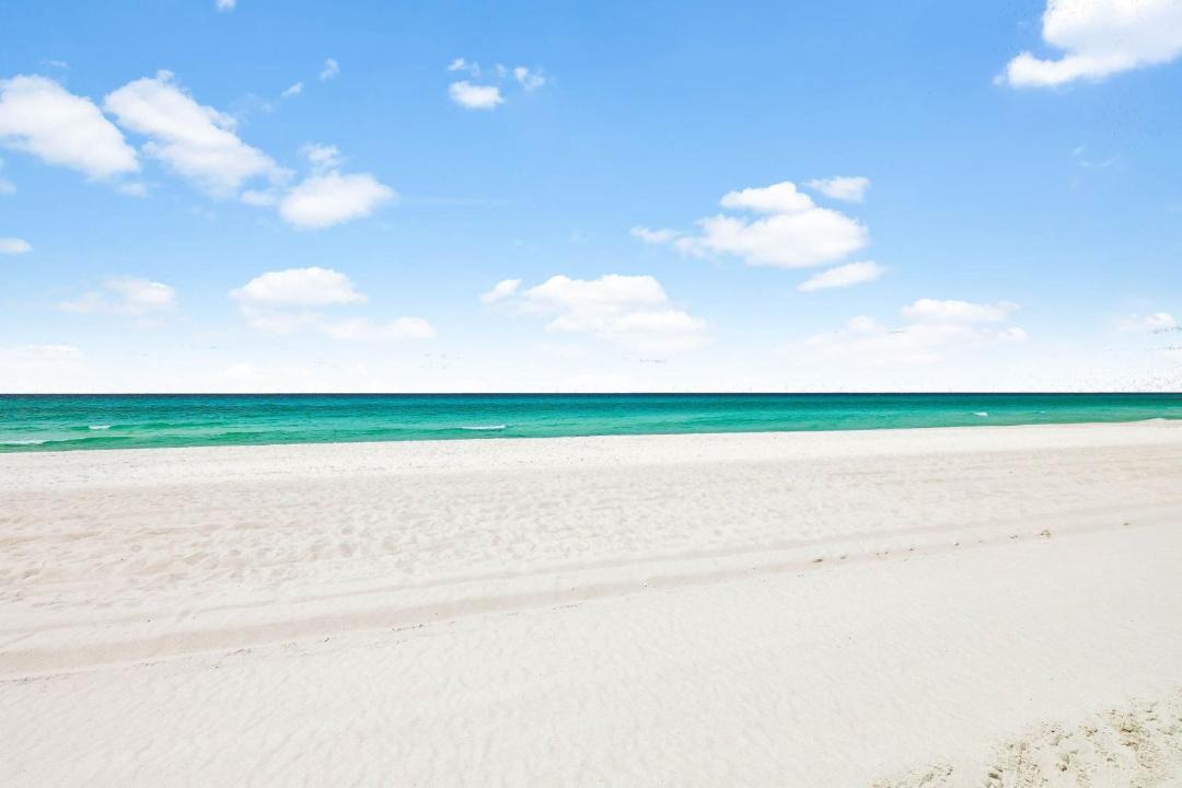 Photo of Others in Bahama Beach