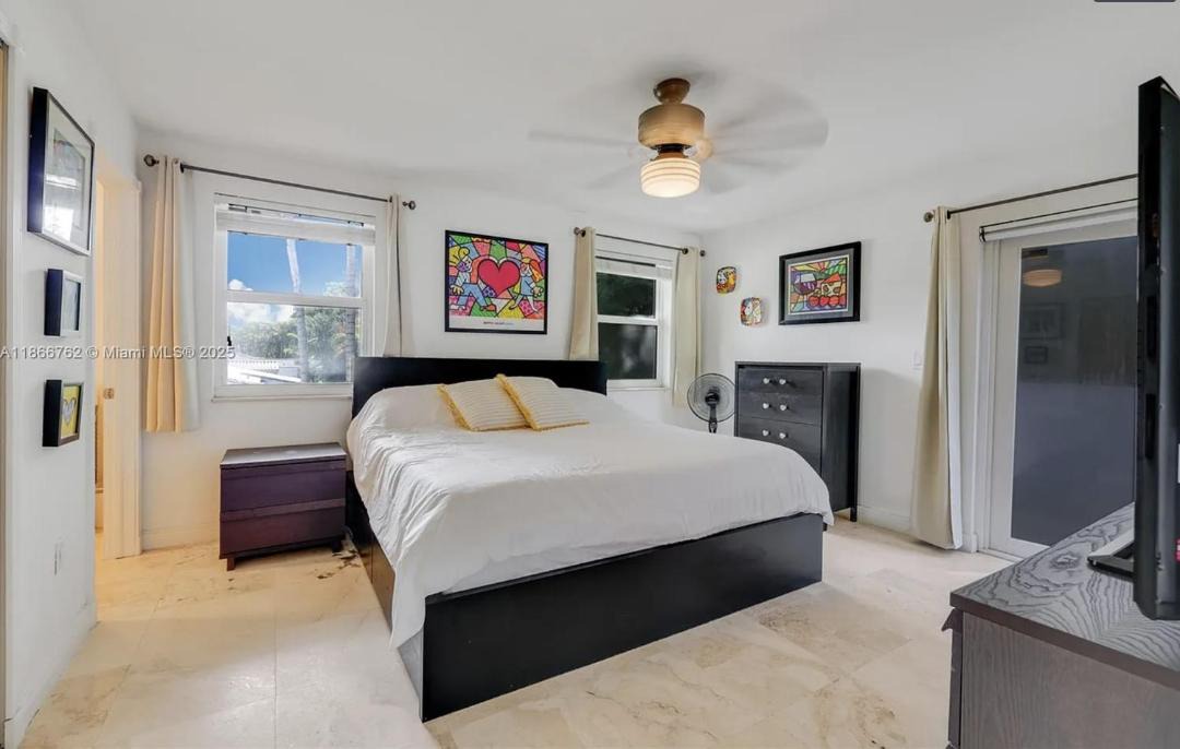 Photo of Bedroom in Coral Gables Section
