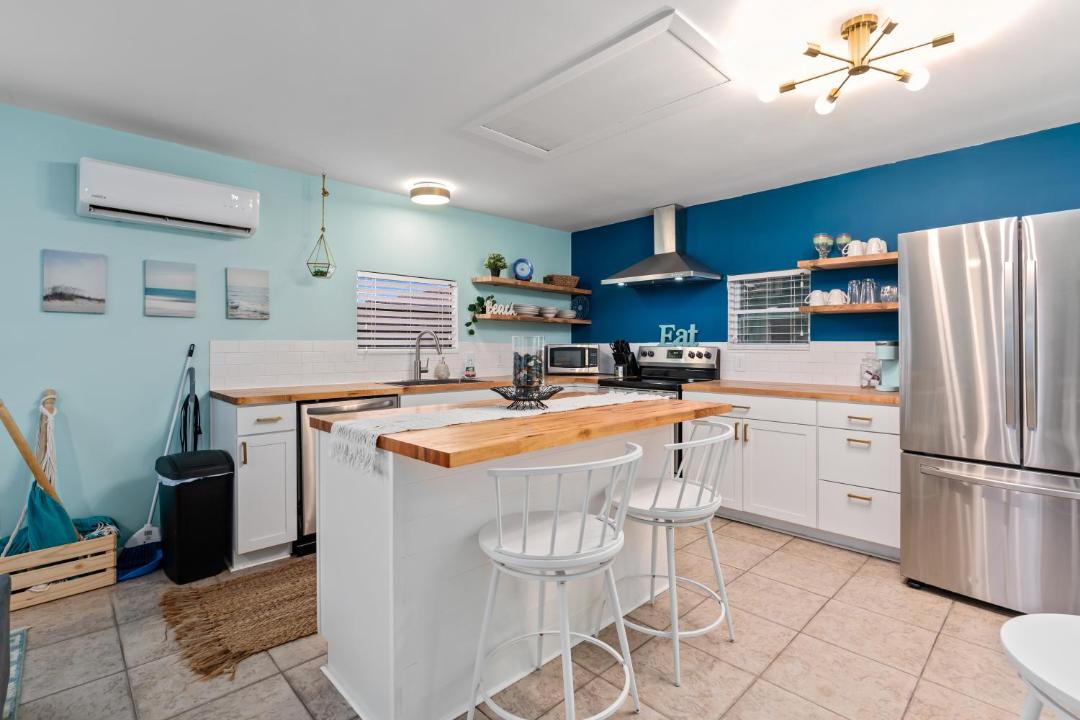 Photo of Kitchen in Crescent Beach