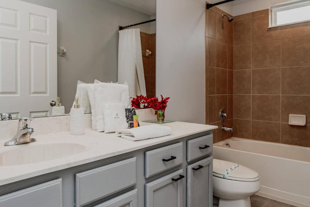 Photo of Bathroom in Veranda Palms