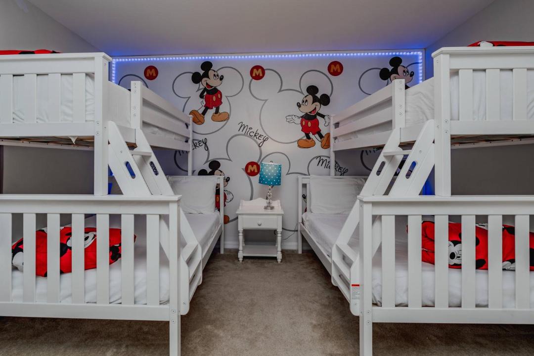 Photo of Bedroom in Veranda Palms