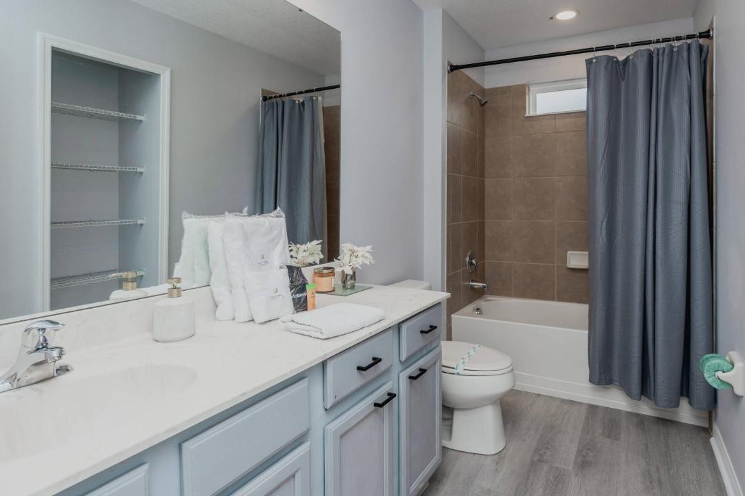 Photo of Bathroom in Veranda Palms