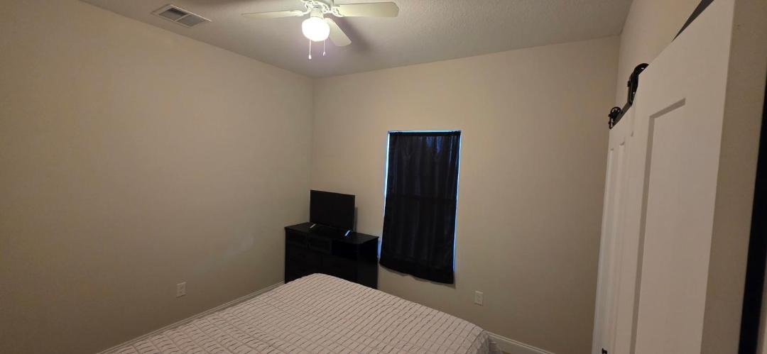 Photo of Bedroom in Holden-Paramore