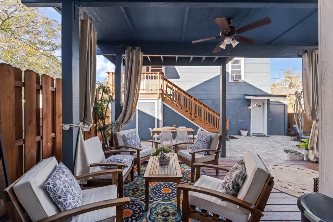 Photo of Patio Balcony in Riverside