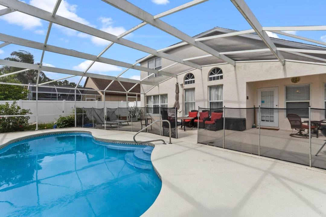 Photo of Patio Balcony in Lake Davenport Estates
