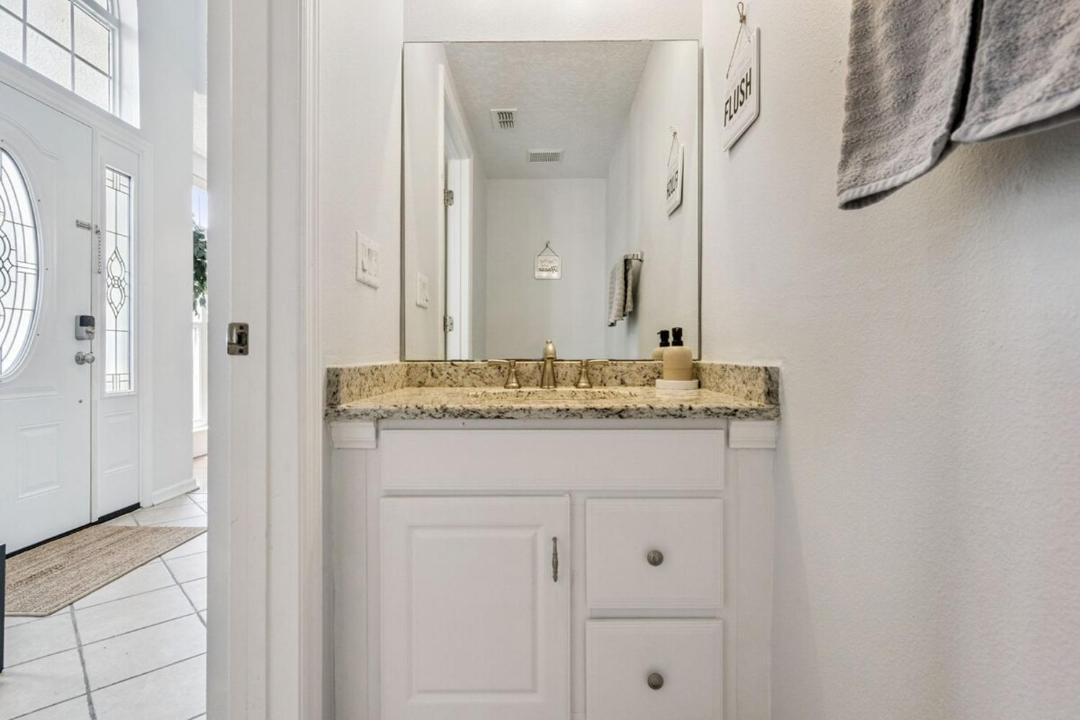 Photo of Bathroom in Lake Davenport Estates