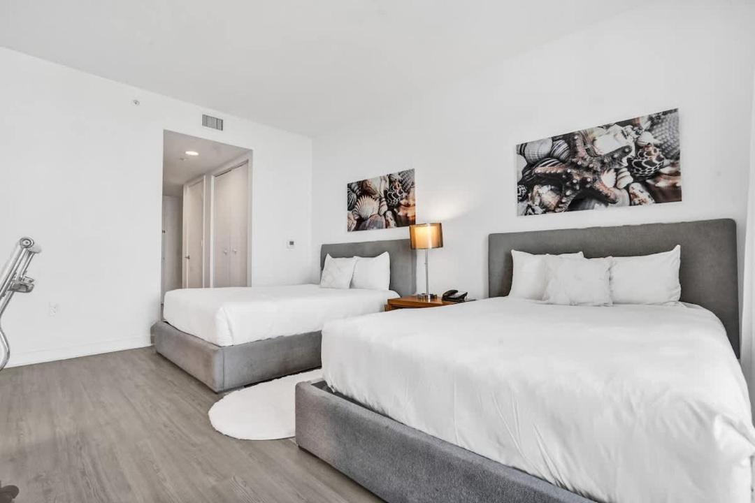 Photo of Bedroom in Hallandale Beach