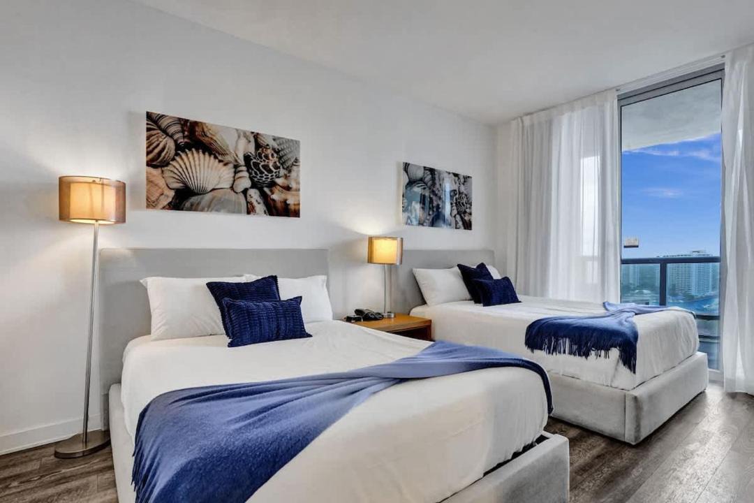 Photo of Bedroom in Hallandale Beach