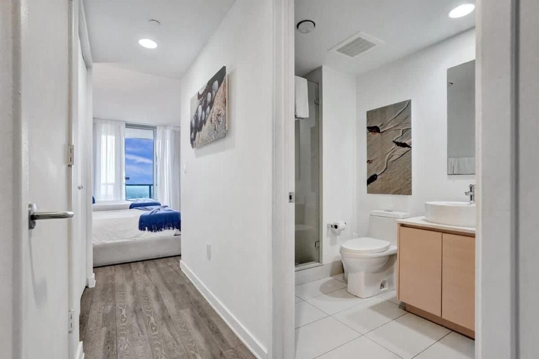 Photo of Bathroom in Hallandale Beach