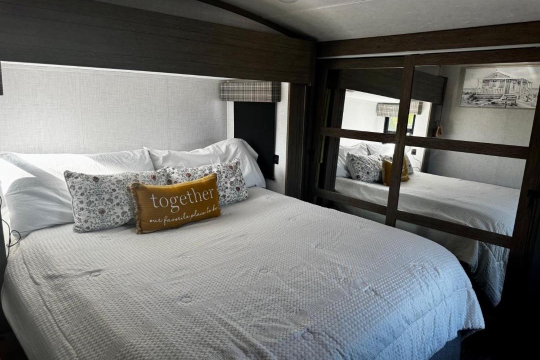 Photo of Bedroom in Geiger Key