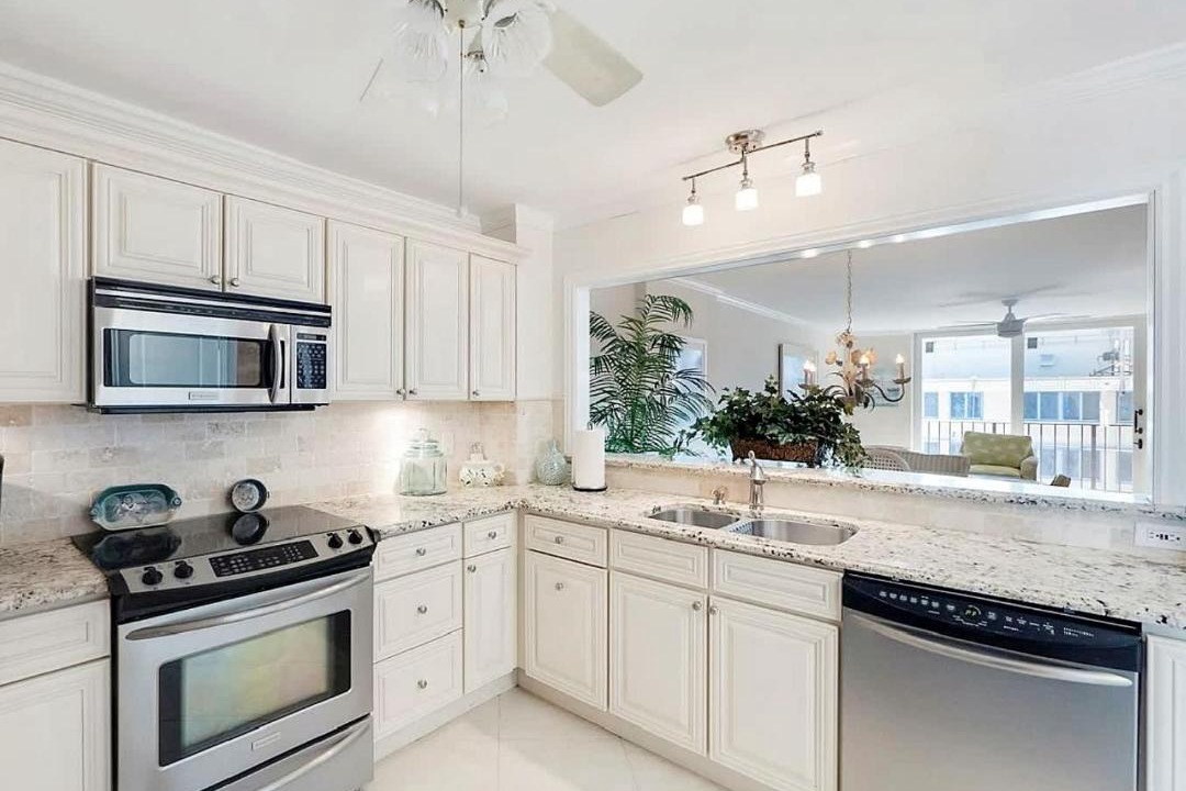 Photo of Kitchen in Palm Beach Shores
