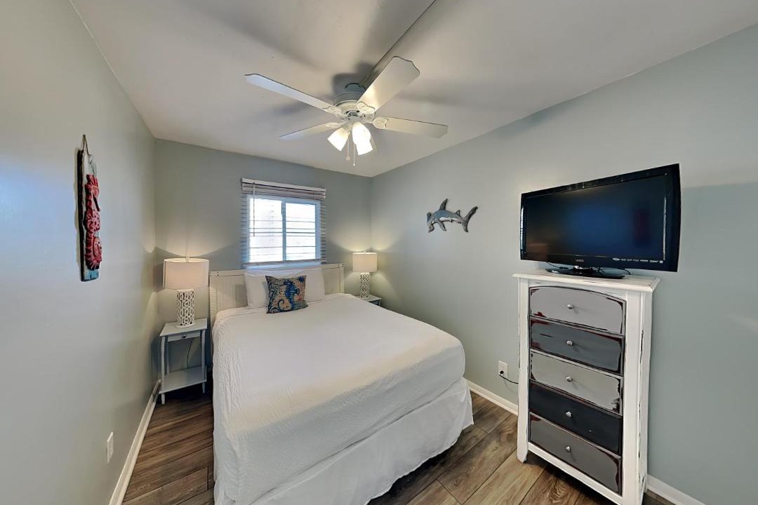 Photo of Bedroom in Biltmore Beach