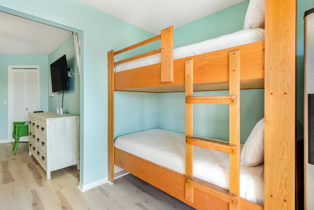 Photo of Bedroom in Gulf Lagoon Beach