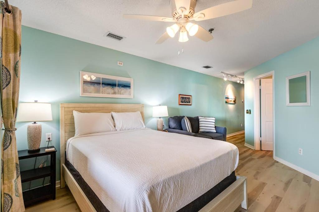 Photo of Bedroom in Gulf Lagoon Beach