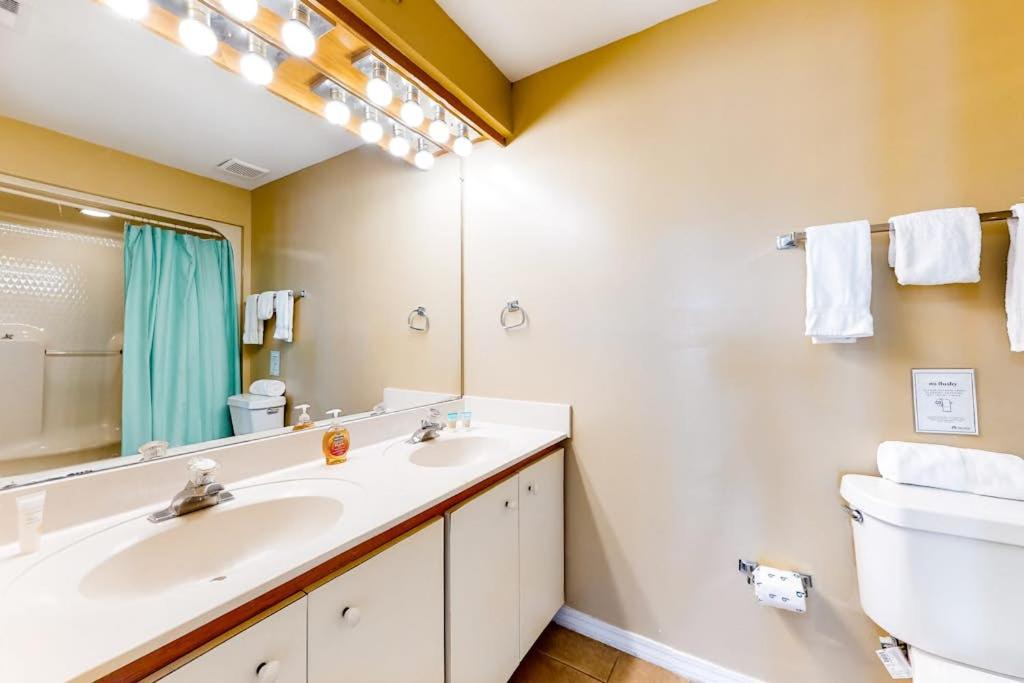 Photo of Bathroom in Gulf Lagoon Beach