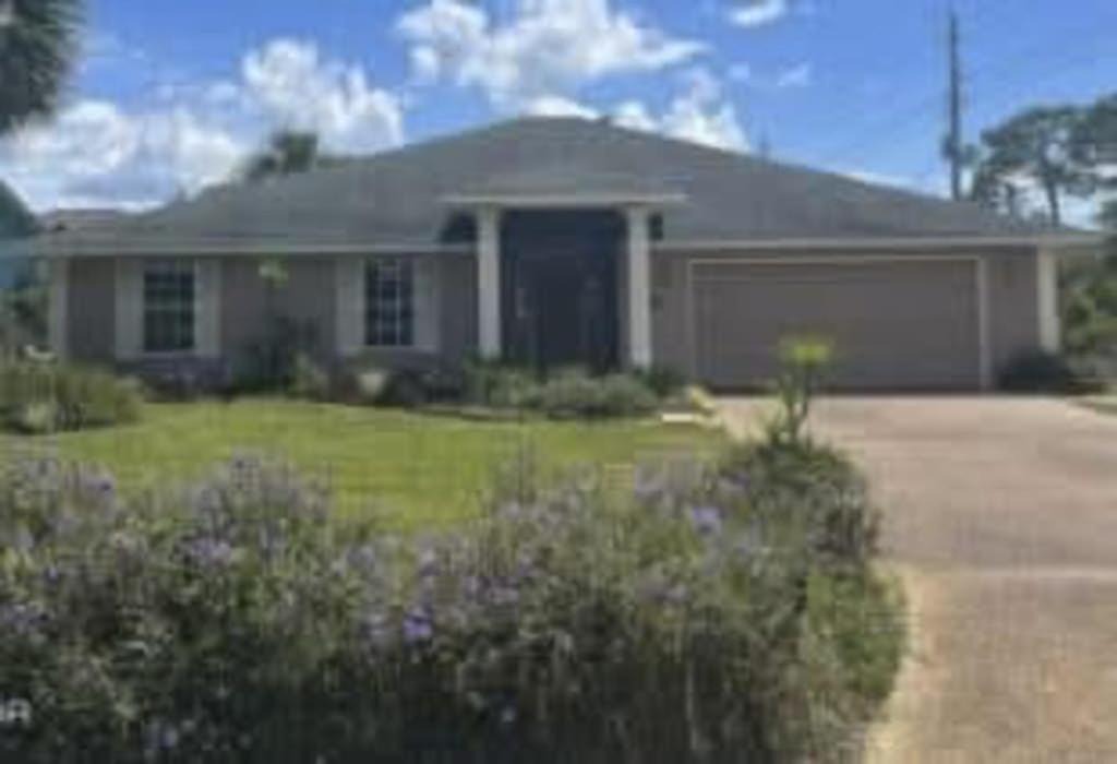 Photo of Others in Thomas Drive