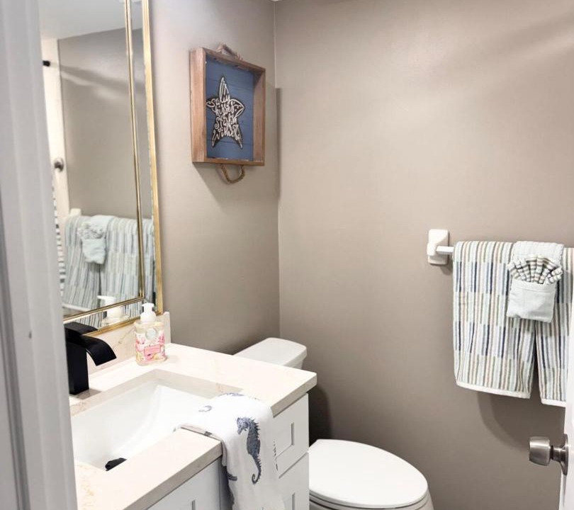 Photo of Bathroom in East Lake Woodlands
