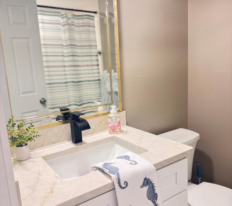 Photo of Bathroom in East Lake Woodlands