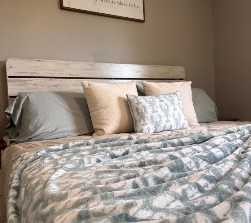 Photo of Bedroom in East Lake Woodlands