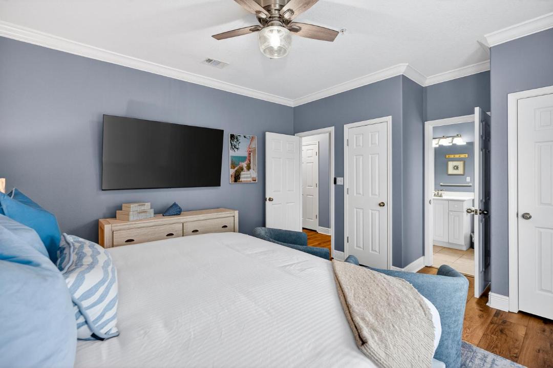 Photo of Bedroom in Gulf Place