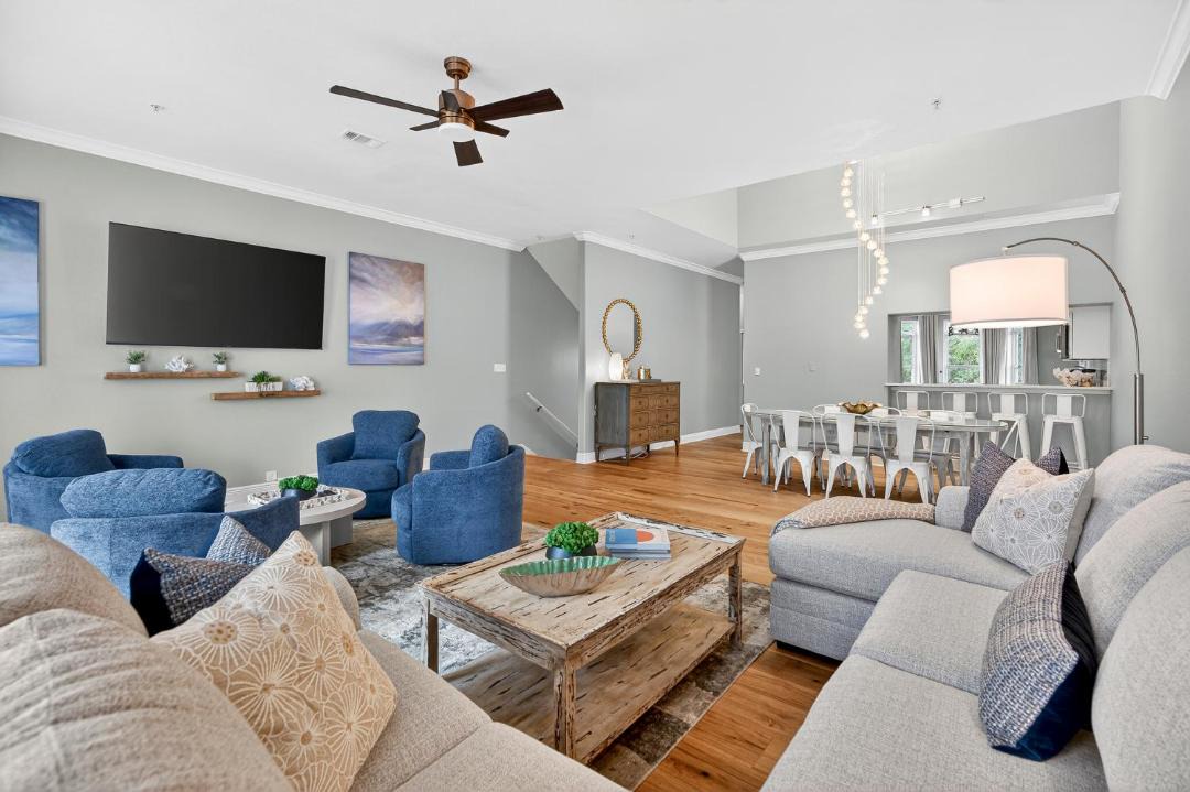 Photo of Livingroom in Gulf Place