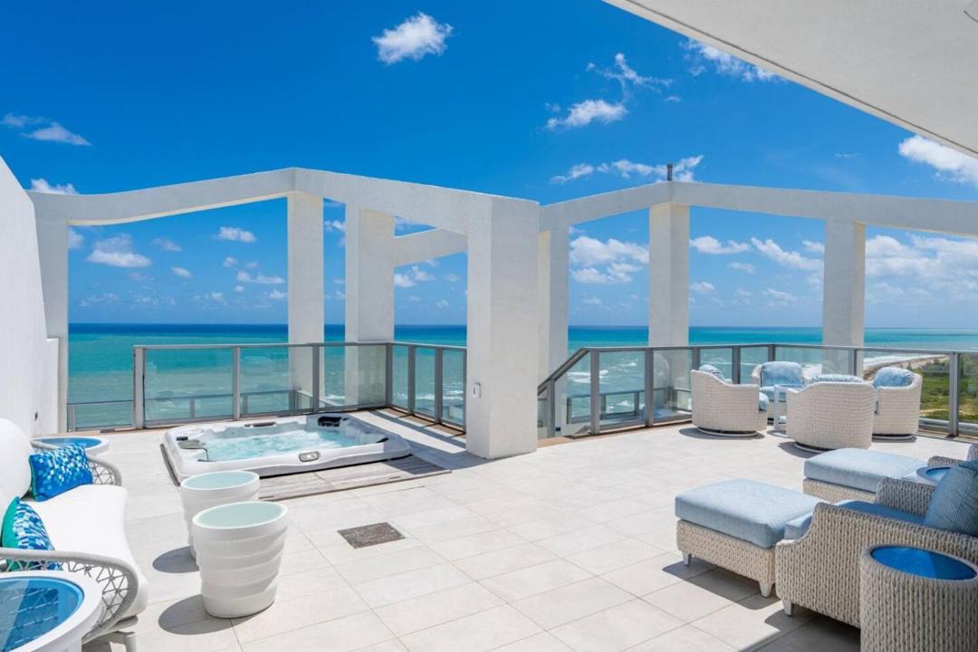 Photo of Patio Balcony in Singer Island