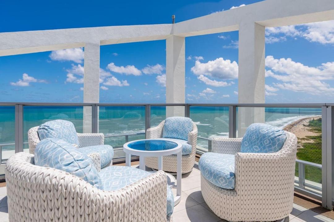 Photo of Patio Balcony in Singer Island
