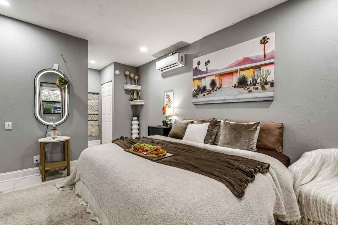 Photo of Bedroom in Orchid Lake Village