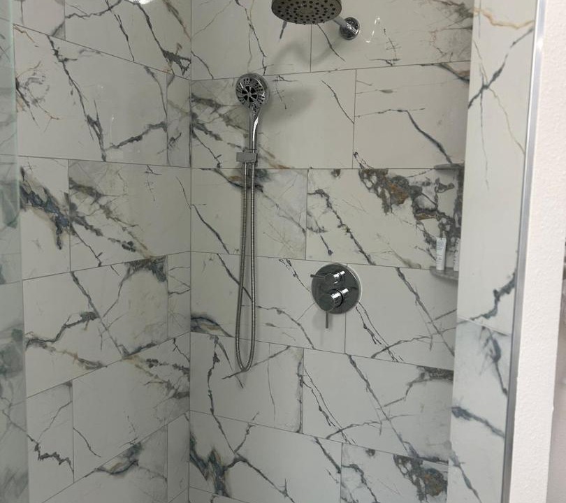 Photo of Bathroom in Pinecrest West Park