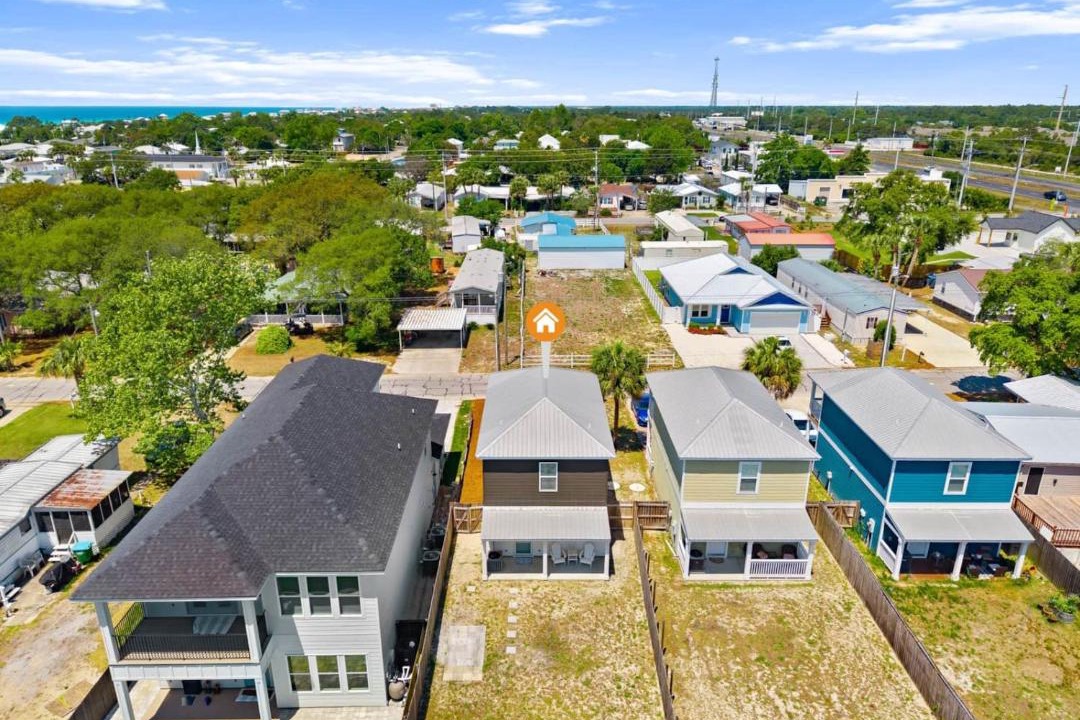 Photo of Buildings in Laguna Beach Estates