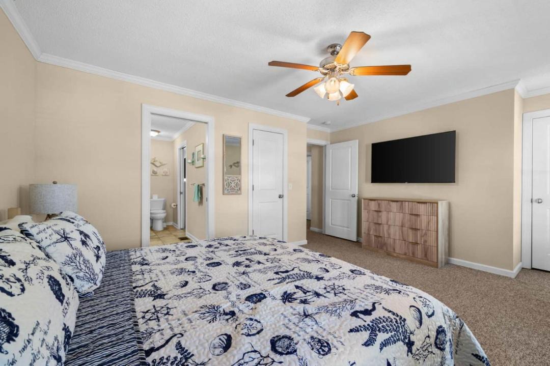 Photo of Bedroom in Laguna Beach Estates
