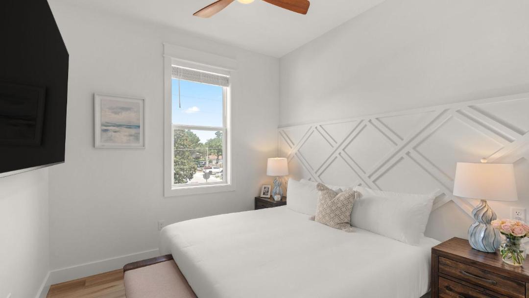 Photo of Bedroom in Gulfview Heights