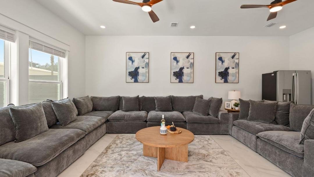 Photo of Livingroom in Gulfview Heights