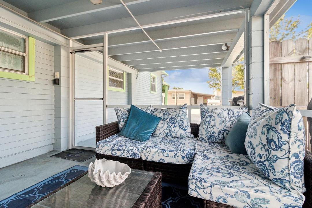Photo of Patio Balcony in Flamingo Bay