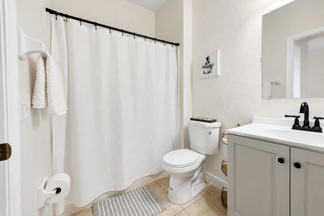 Photo of Bathroom in Windwood Bay