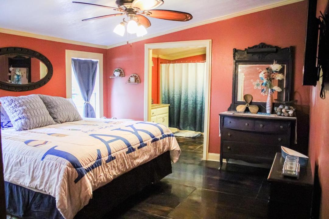 Photo of Bedroom in Sneads