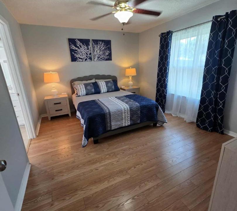 Photo of Bedroom in United Central
