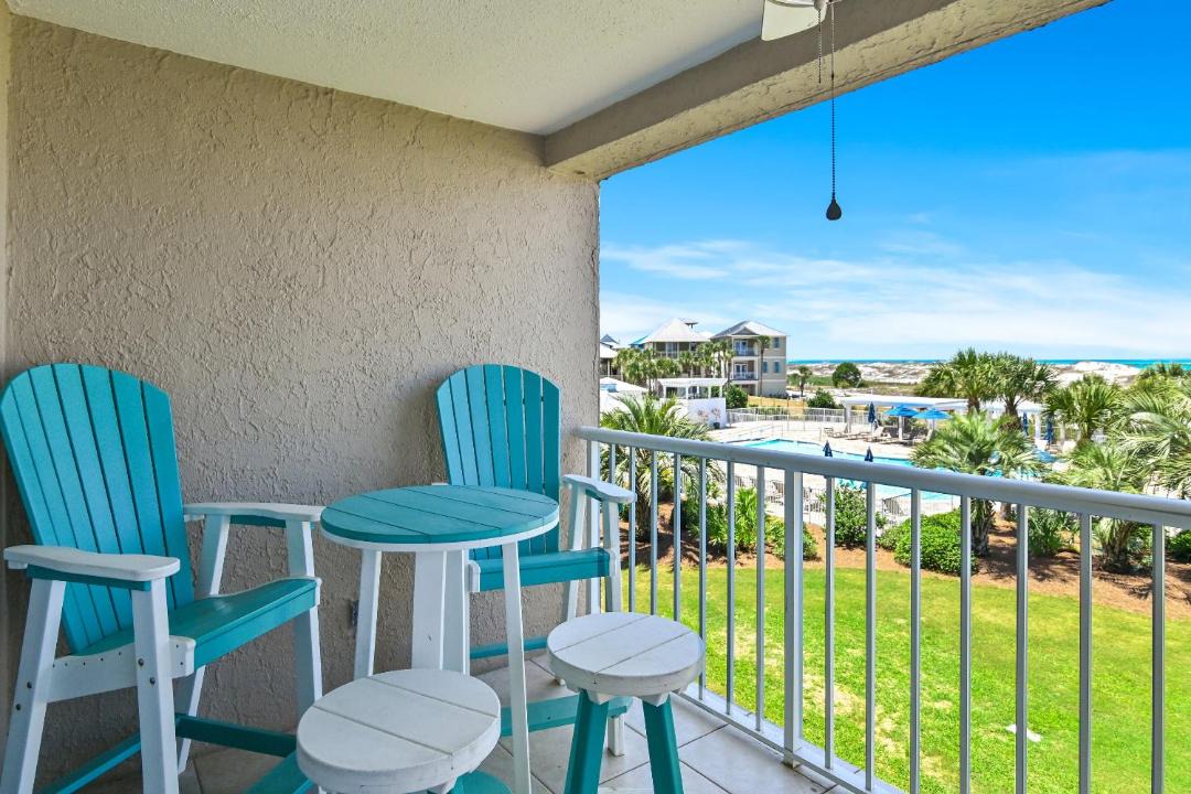 Photo of Patio Balcony in Holiday Isle