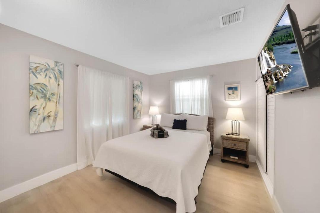 Photo of Bedroom in Singer Island