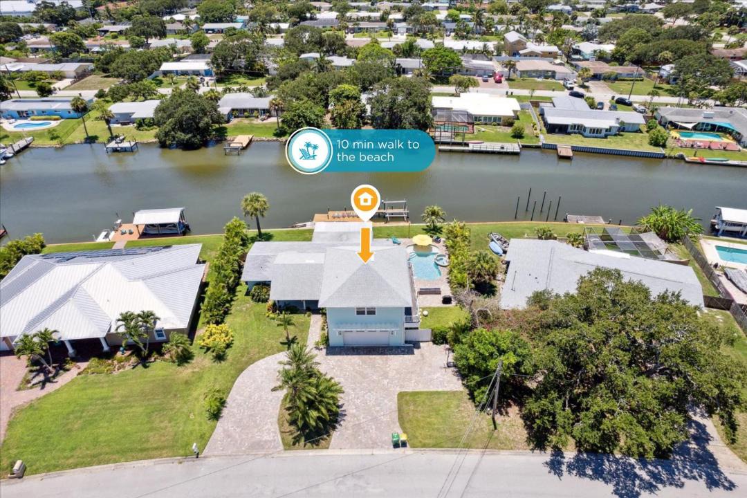 Photo of Others in Cocoa Isles