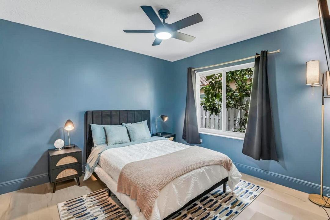 Photo of Bedroom in Sunrise