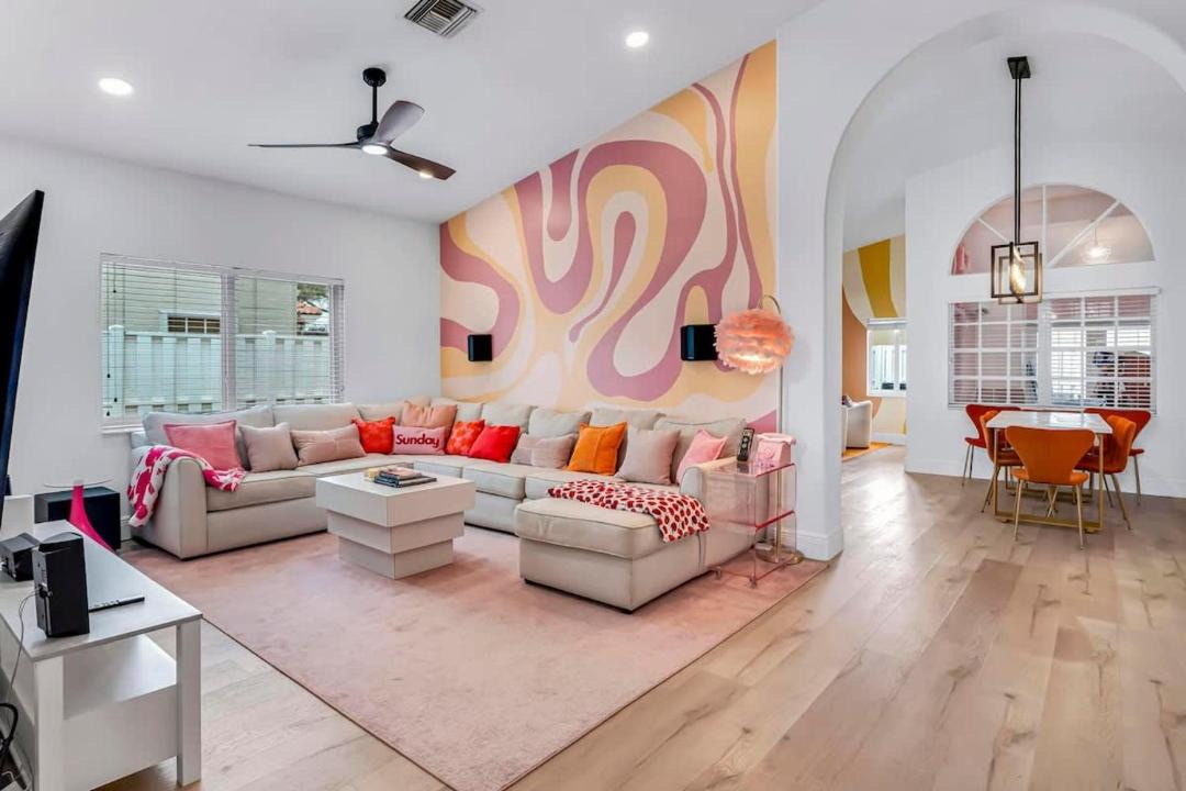 Photo of Livingroom in Sunrise