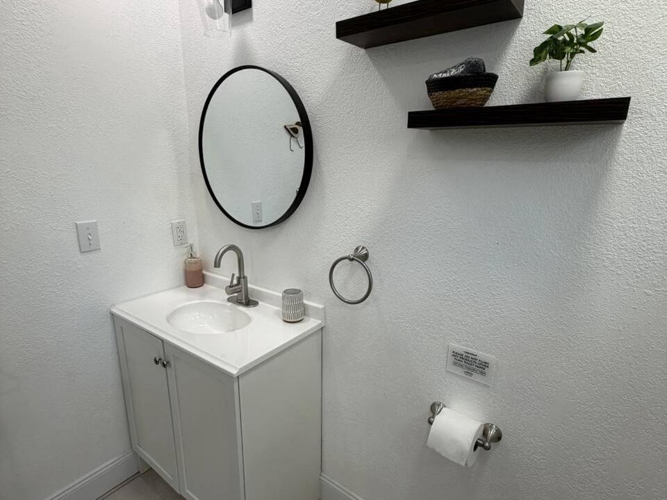 Photo of Bathroom in Ponce De Leon