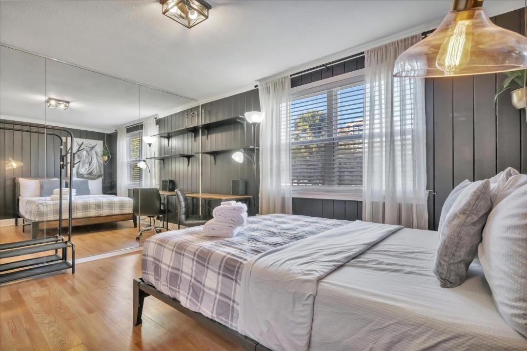 Photo of Bedroom in Parkland Estates