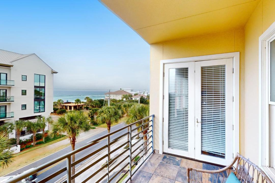 Photo of Patio Balcony in Gulf Place